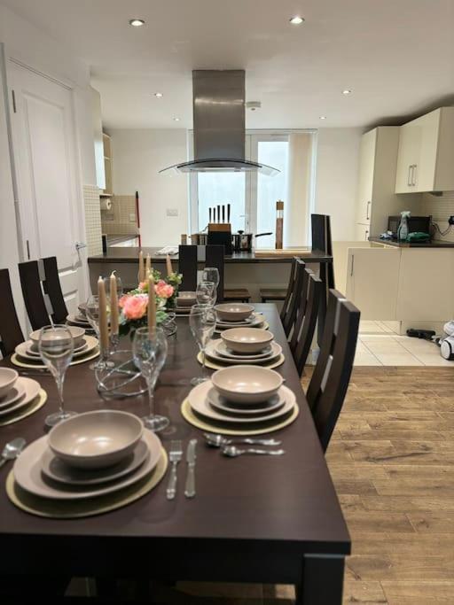 Ferienhaus The Urban Retreat 4bdr Sleep 14 London
